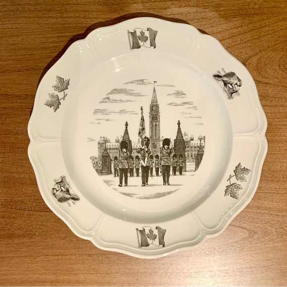 Wedgwood Canada heritage vintage plate 🇨🇦 - Picture 3 of 7